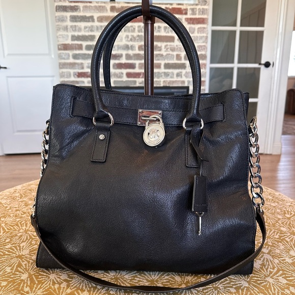 Michael Kors Handbags - Michael Kors Black Tote Bag